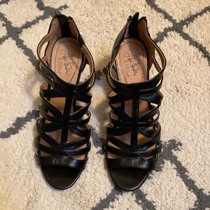 Lifestride cage style heeled sandals size 9
